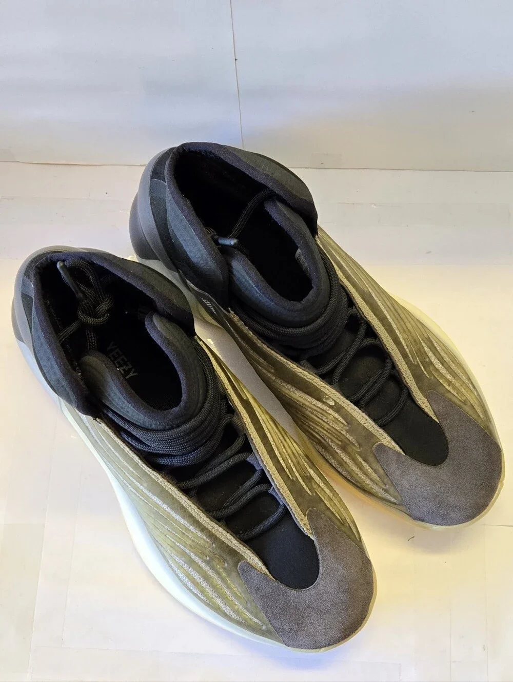 adidas Yeezy QNTM Barium H68771 Men's Size 11.5